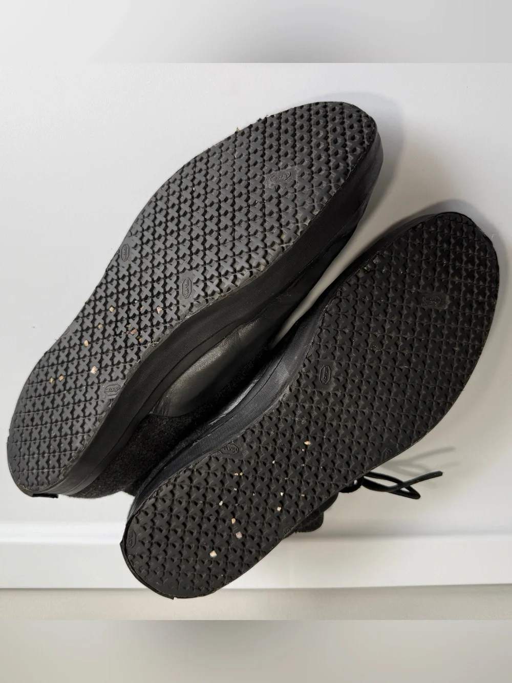 RAG & BONE Black Leather Chukka